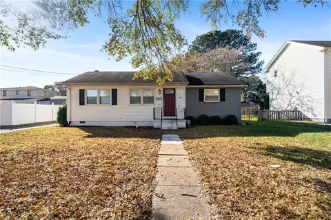 602 Henderson St, Portsmouth, VA 23701