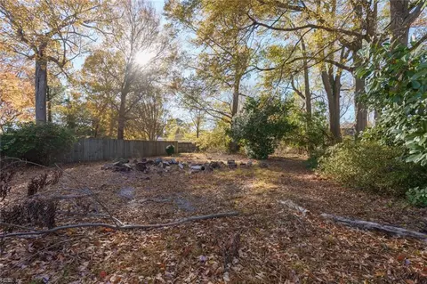 317 Winchester Dr, Hampton, VA 23666 photo 38