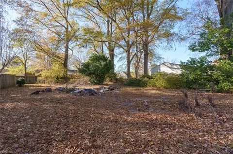 317 Winchester Dr, Hampton, VA 23666 photo 39