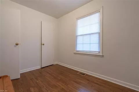 317 Winchester Dr, Hampton, VA 23666 photo 33