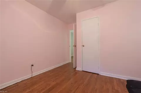 317 Winchester Dr, Hampton, VA 23666 photo 24