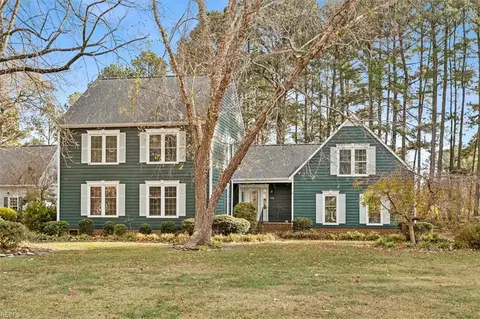 132 Winders Ln, Yorktown, VA 23692