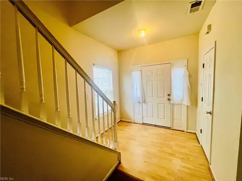 3705 Bay Cres, Chesapeake, VA 23321 photo 12