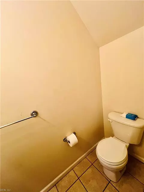 3705 Bay Cres, Chesapeake, VA 23321 photo 9