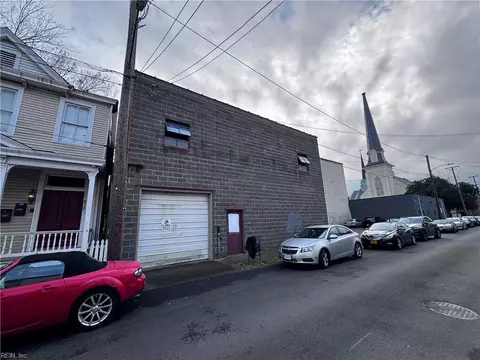 419 Queen St, Portsmouth, VA 23704