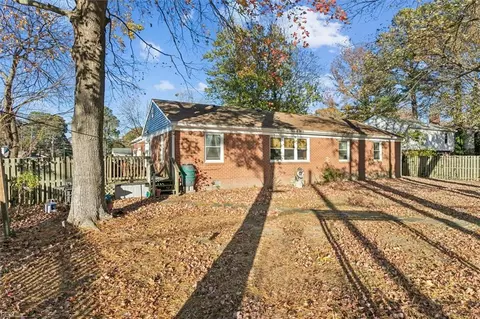 Exterior - 12 Alexander Dr, Hampton, VA 23664 photo 10 of 10