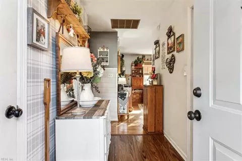 Entry Way - 12 Alexander Dr, Hampton, VA 23664 photo 1 of 2
