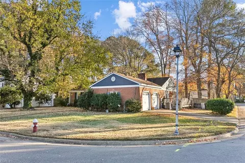 Exterior - 12 Alexander Dr, Hampton, VA 23664 photo 3 of 10
