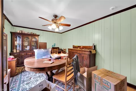 Dining - 9 Ward Dr, Hampton, VA 23669 photo 2 of 3