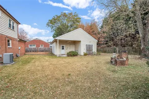 Exterior - 9 Ward Dr, Hampton, VA 23669 photo 3 of 3