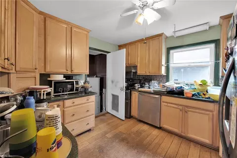 Kitchen - 9 Ward Dr, Hampton, VA 23669 photo 1 of 2
