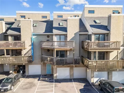 3226 E Ocean View Ave # 6, Norfolk, VA 23518