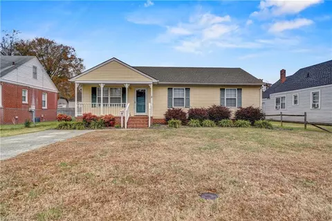 4606 County St, Portsmouth, VA 23707