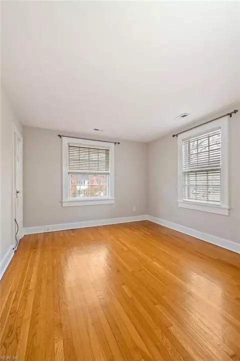 Bedroom - 40 Pear Ave, Hampton, VA 23661 photo 7 of 8