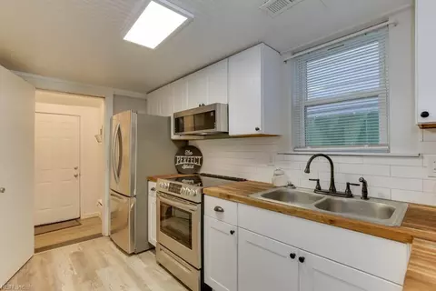 Kitchen - 218 Apple Ave, Hampton, VA 23661 photo 2 of 2