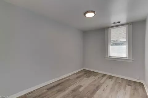 Bedroom - 218 Apple Ave, Hampton, VA 23661 photo 4 of 4