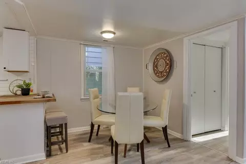 Dining - 218 Apple Ave, Hampton, VA 23661 photo 2 of 3