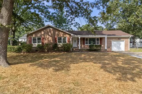 207 Orkney Pl, Newport News, VA 23608