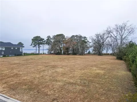 4127 River Park Dr, Suffolk, VA 23435