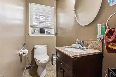 Bath - 206 Prince James Dr, Hampton, VA 23666 photo 1 of 2