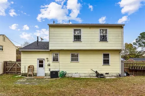 Exterior - 206 Prince James Dr, Hampton, VA 23666 photo 7 of 7