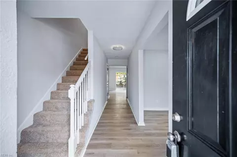 1128 Clydesdale Ln, Virginia Beach, VA 23464