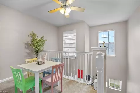 Entry Way - 3910 River Breeze Cir, Chesapeake, VA 23321 photo 4 of 7