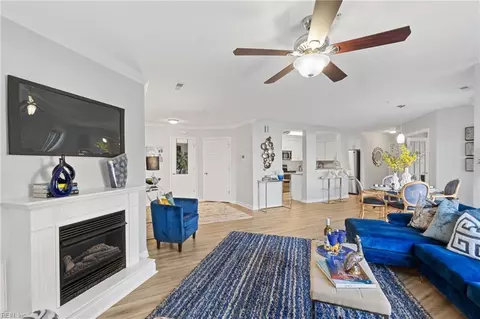 2 Harbor Watch Dr #702, Chesapeake, VA 23320