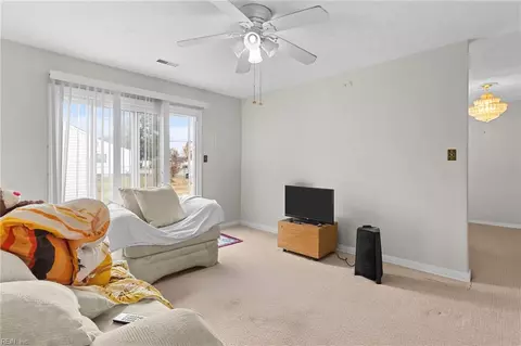 100 Greenwell Dr, Hampton, VA 23666 photo 17