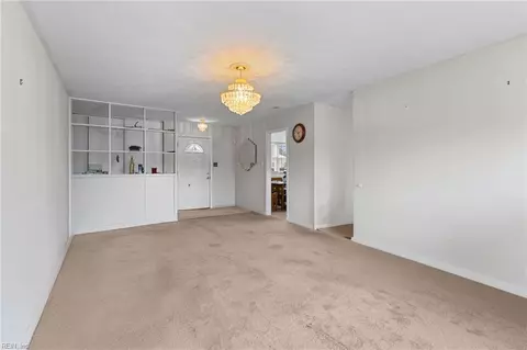 100 Greenwell Dr, Hampton, VA 23666 photo 10