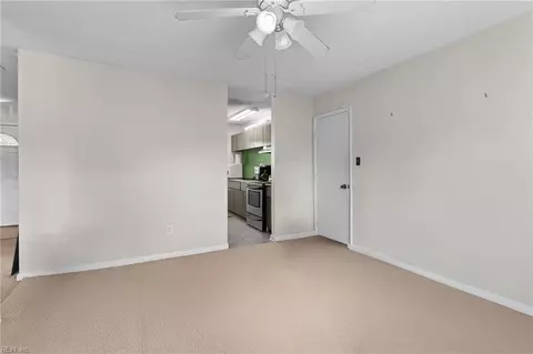 100 Greenwell Dr, Hampton, VA 23666 photo 19