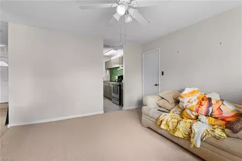 100 Greenwell Dr, Hampton, VA 23666 photo 18