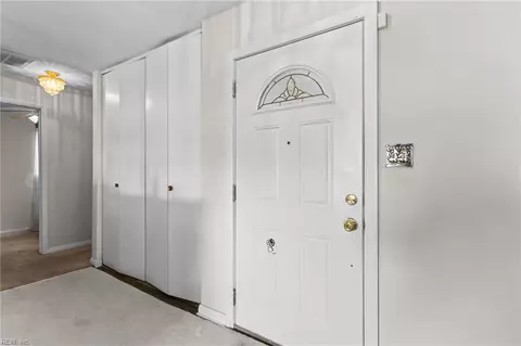 100 Greenwell Dr, Hampton, VA 23666 photo 6