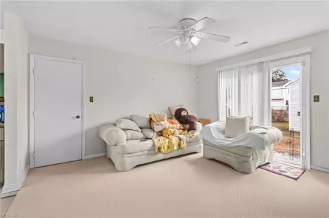 100 Greenwell Dr, Hampton, VA 23666 photo 16