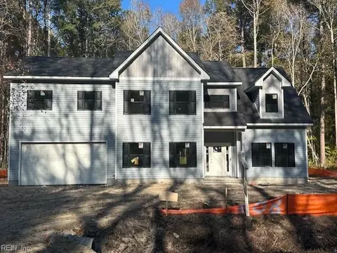 608 Ambrose St, Chesapeake, VA 23322