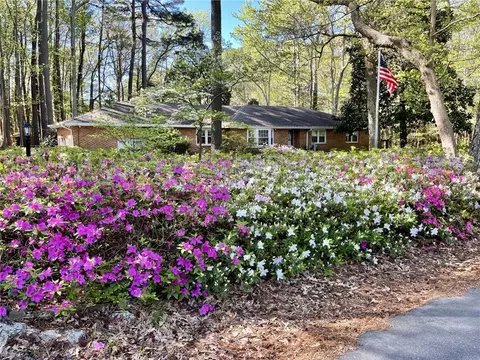 2612 Shorehaven Dr, Virginia Beach, VA 23454