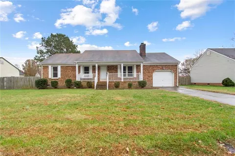 505 Appaloosa Trl, Chesapeake, VA 23323
