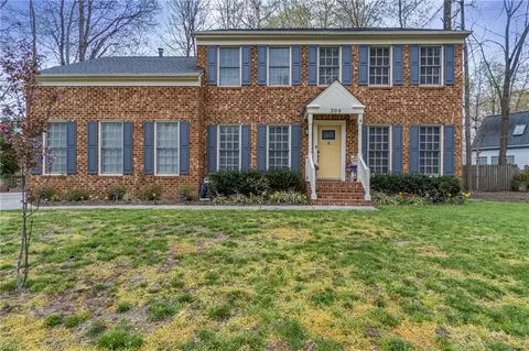 304 Woodbrook Rn Run, Newport News, VA 23606