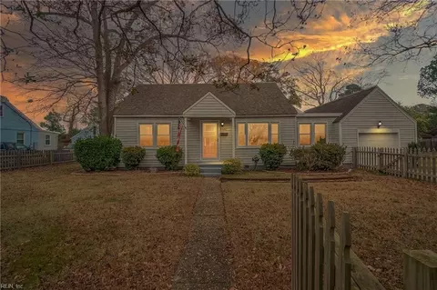 2426 Woolsey St, Norfolk, VA 23513