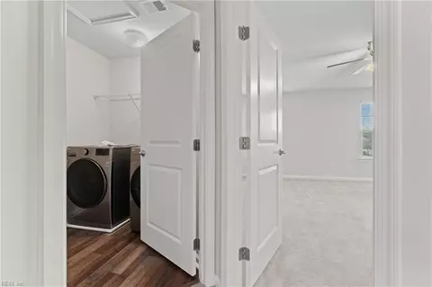 Entry Way - 602 Schaefer Ave, Chesapeake, VA 23321 photo 5 of 11