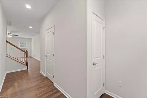 Entry Way - 602 Schaefer Ave, Chesapeake, VA 23321 photo 2 of 11