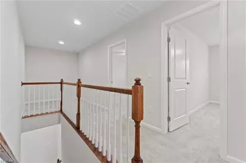 Entry Way - 602 Schaefer Ave, Chesapeake, VA 23321 photo 4 of 11