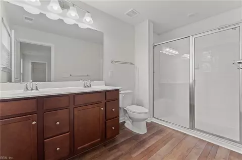 Entry Way - 602 Schaefer Ave, Chesapeake, VA 23321 photo 8 of 11