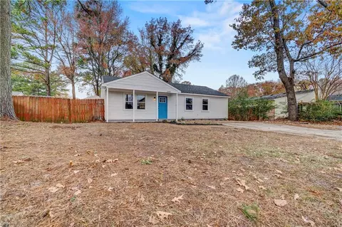 2948 S Lynnhaven Rd, Virginia Beach, VA 23452