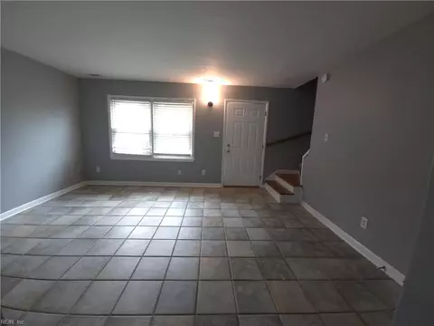 Living - 4064 Sloop Trl, Chesapeake, VA 23321 photo 2 of 2