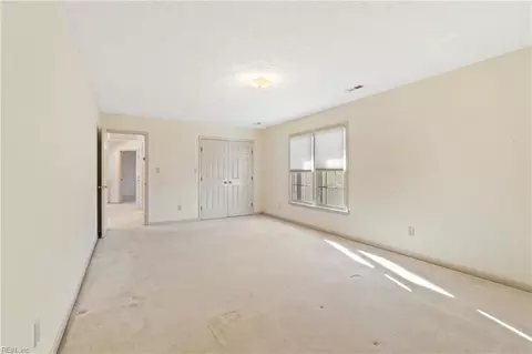 Bedroom - 43 Edenbrook Dr, Hampton, VA 23666 photo 3 of 7