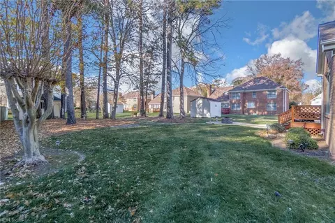 Exterior - 43 Edenbrook Dr, Hampton, VA 23666 photo 10 of 10