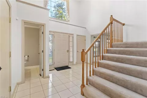 Entry Way - 43 Edenbrook Dr, Hampton, VA 23666 photo 3 of 5