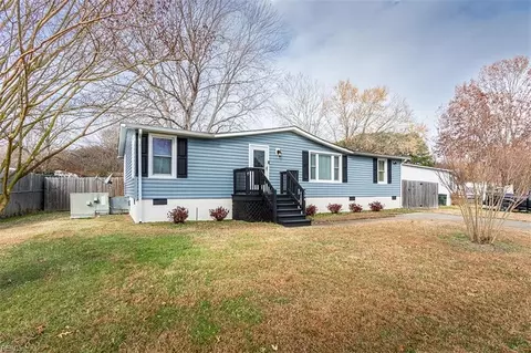 304 Cattail Ln, Yorktown, VA 23693