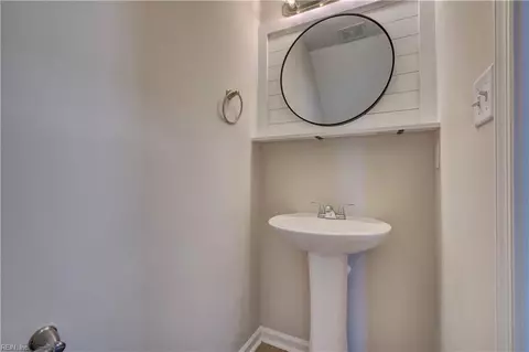 Entry Way - 51 W Virginia Ave, Hampton, VA 23663 photo 6 of 7